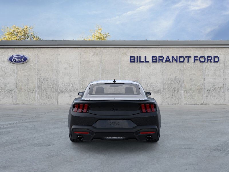 2025 Ford Mustang EcoBoost photo 4