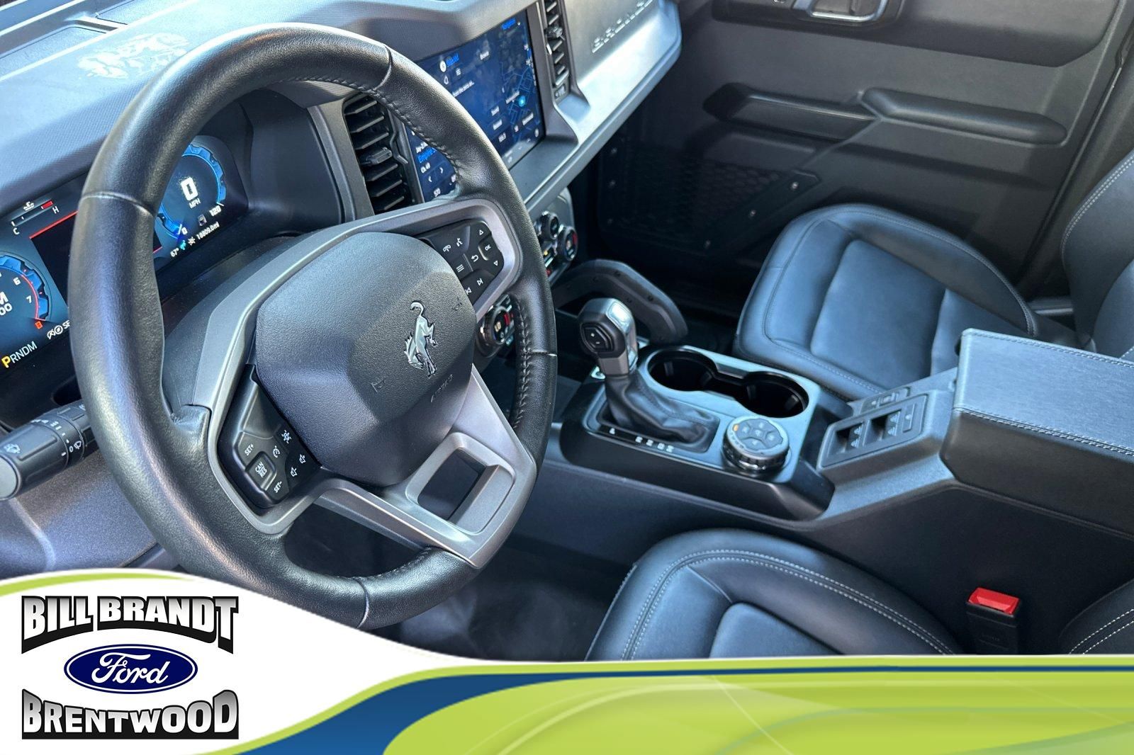 2025 Ford Bronco Badlands photo 2