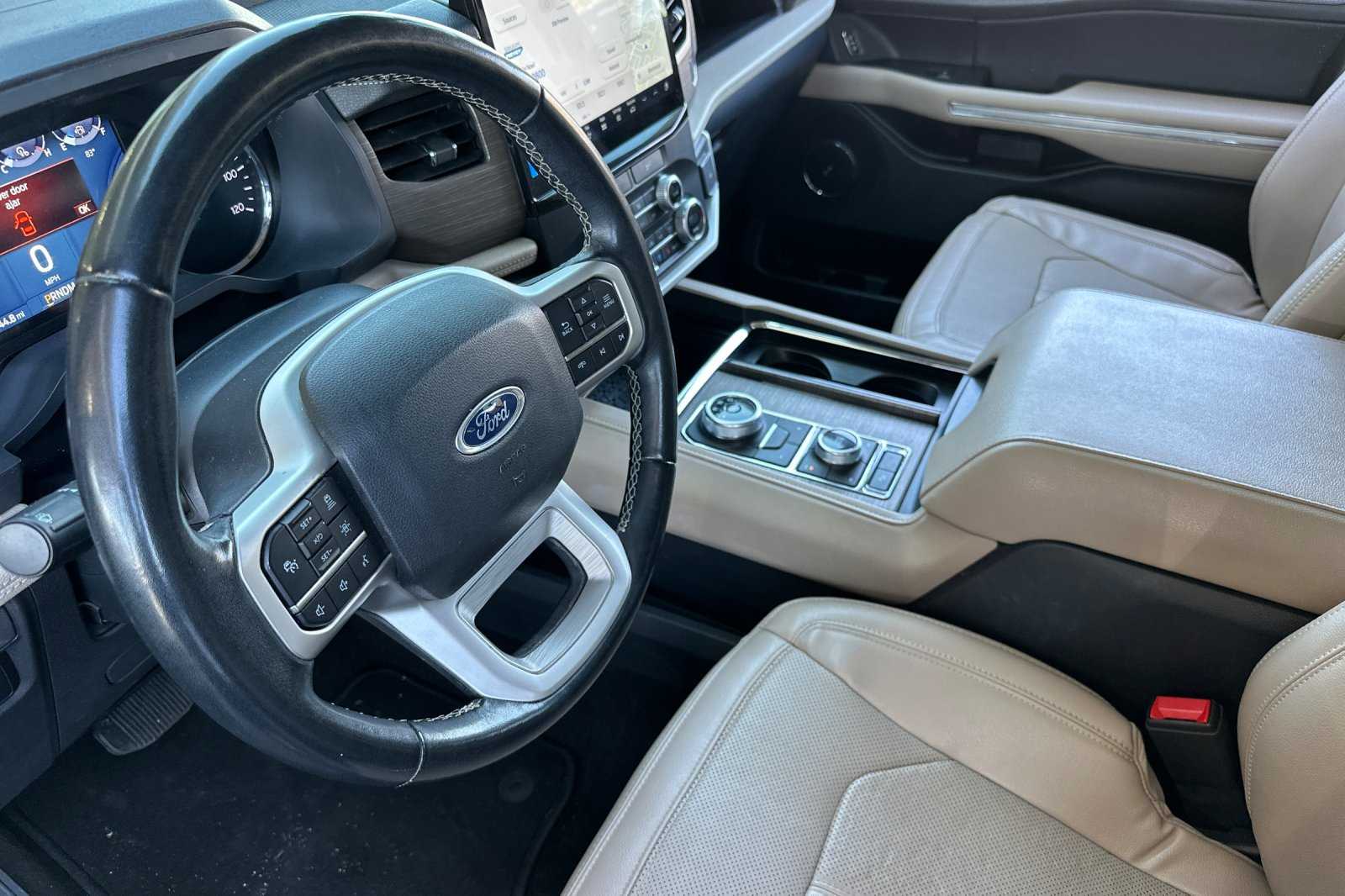 2023 Ford Expedition MAX Limited photo 4