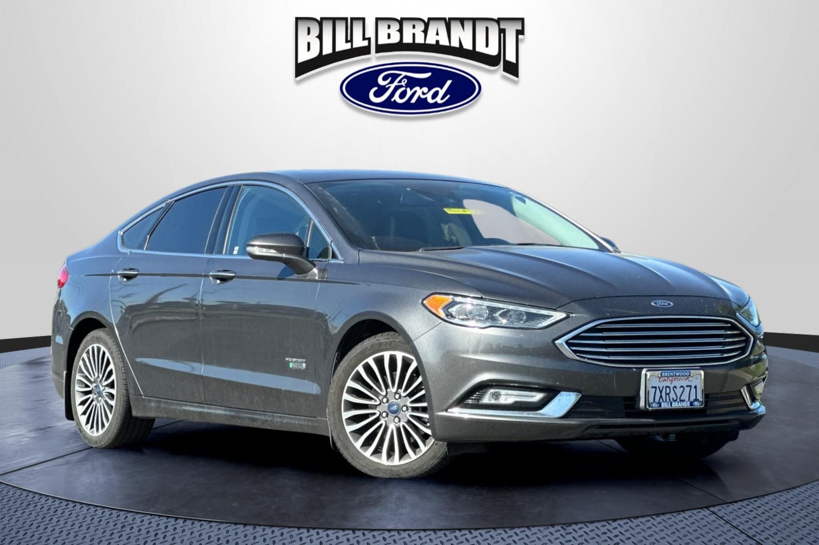 2017 Ford Fusion Plug-In Hybrid Titanium's photo