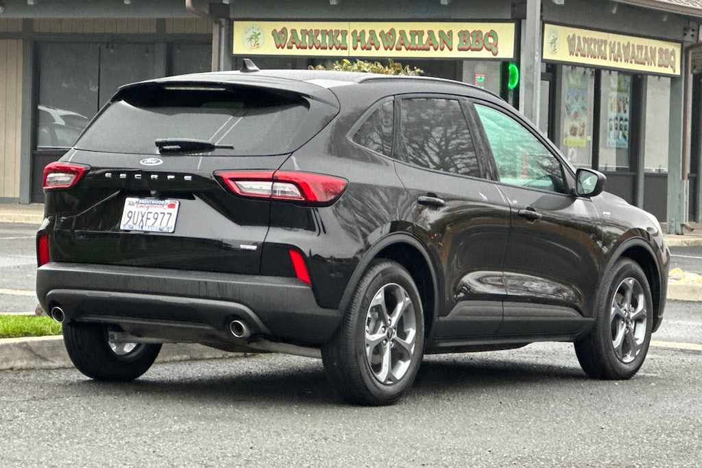 Used 2025 Ford Escape Hybrid ST-Line SUV