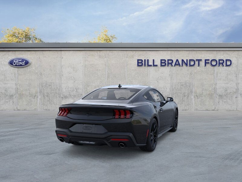 2025 Ford Mustang EcoBoost photo 3