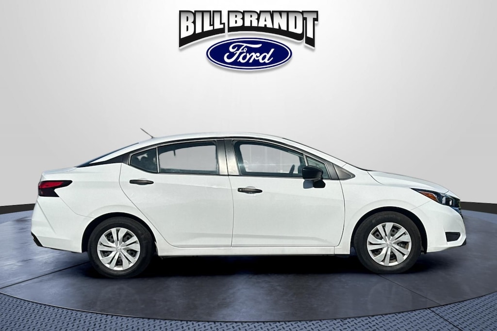 Used 2024 Nissan Versa 1.6 S Sedan