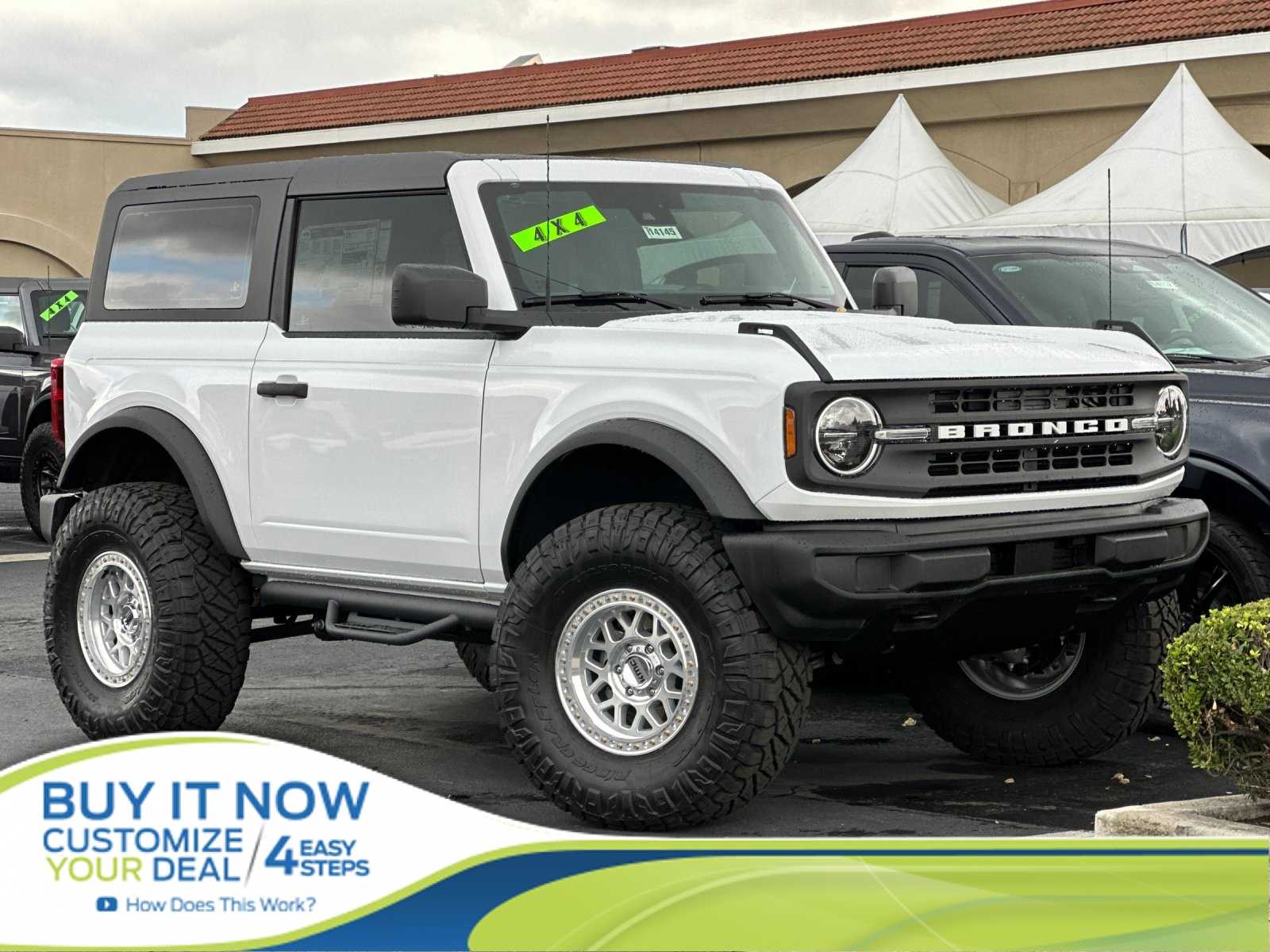 2025 Ford Bronco 2-Door Base's photo