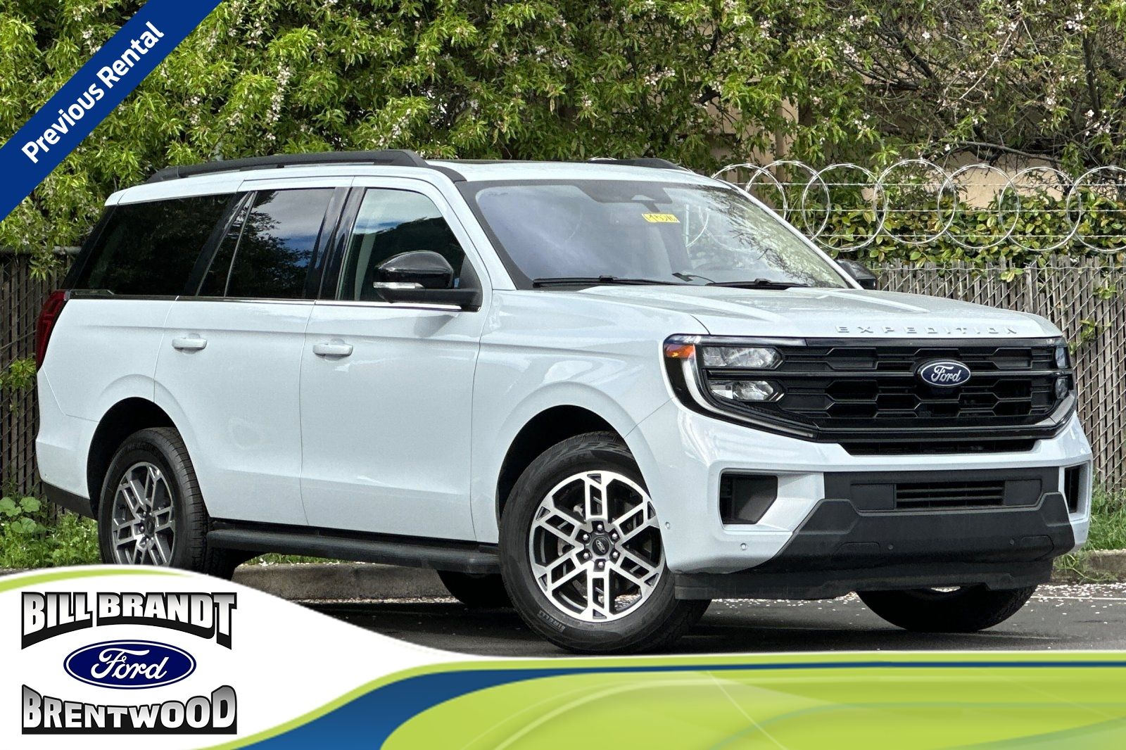 2025 Ford Expedition Active photo 1