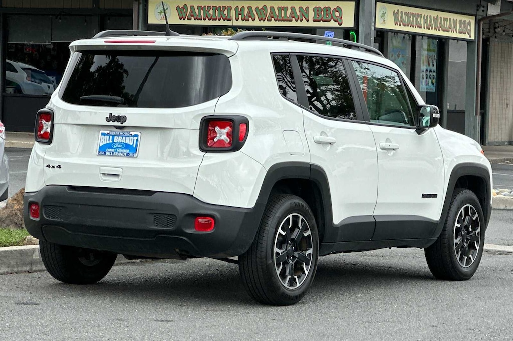Used 2023 Jeep Renegade Latitude SUV