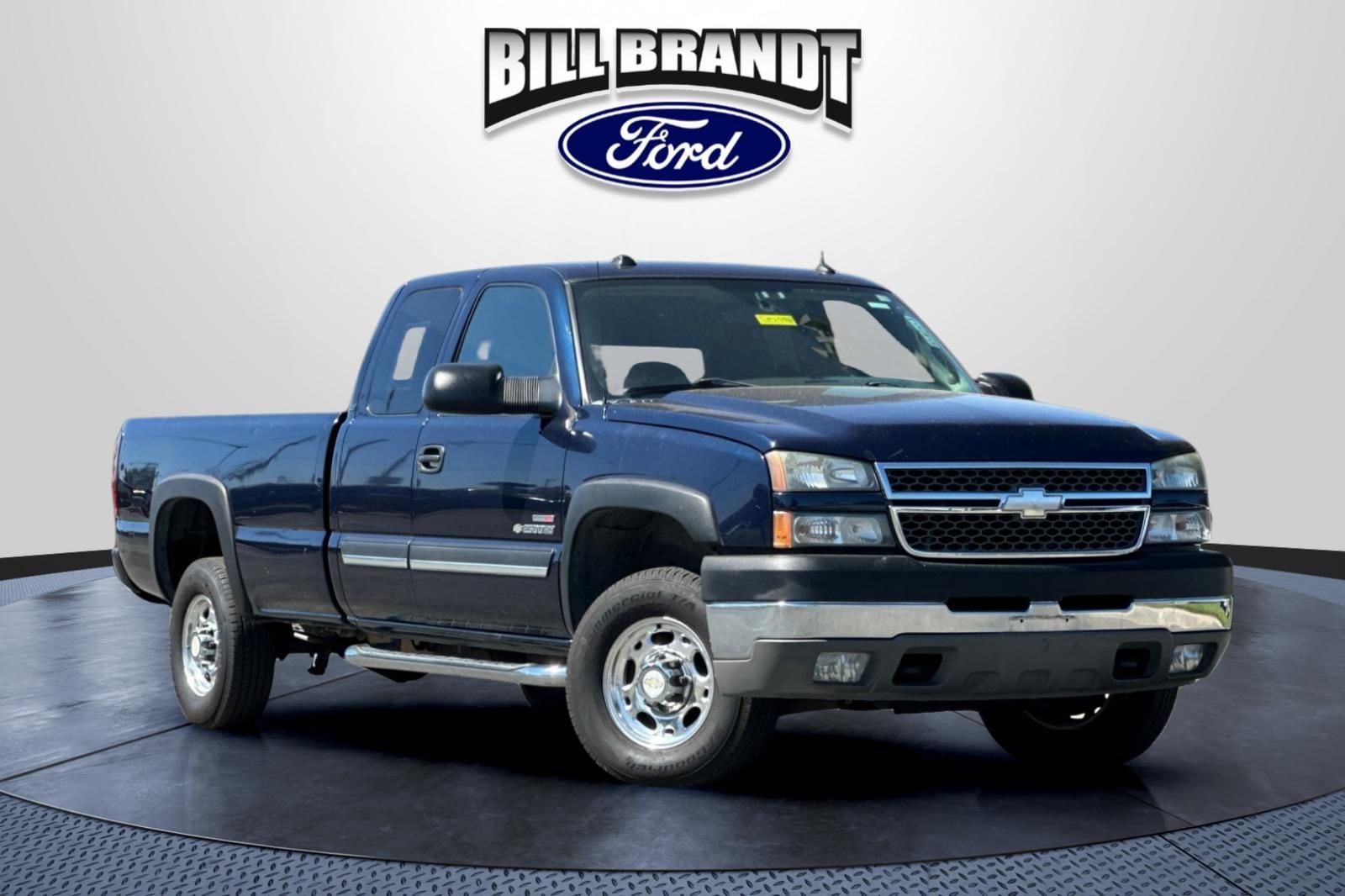 2005 Chevrolet Silverado HD LT Extended Cab SWB's photo