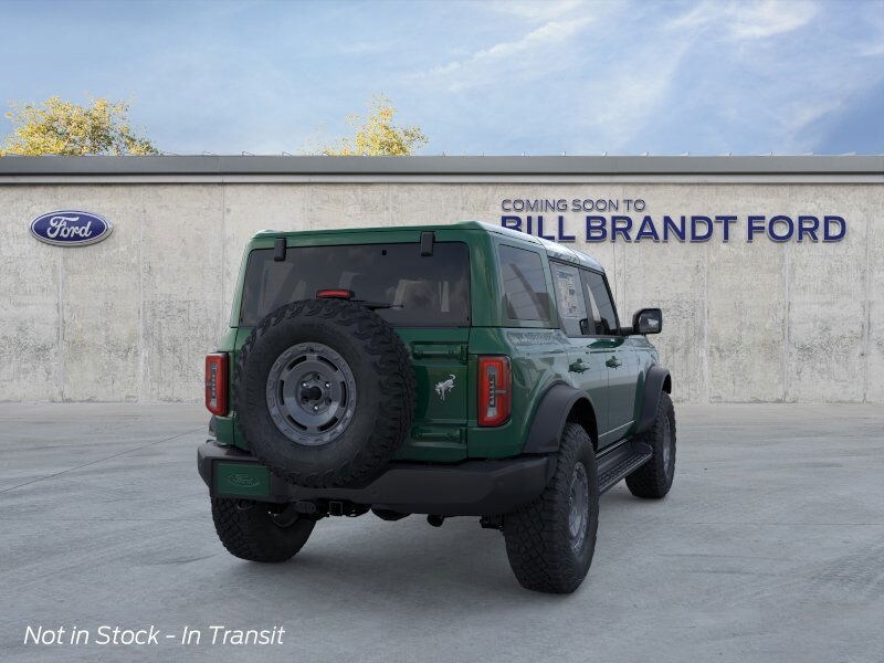 2025 Ford Bronco Outer Banks photo 3