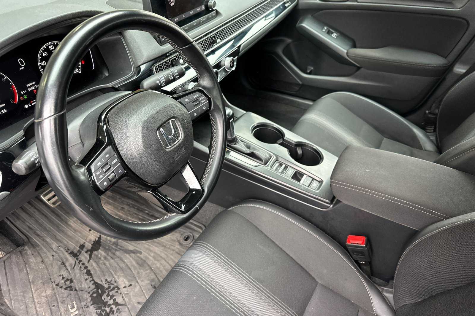 2024 Honda Civic Sport photo 4