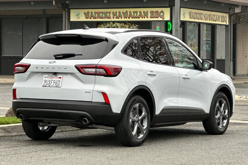 Used 2025 Ford Escape Hybrid ST-Line SUV