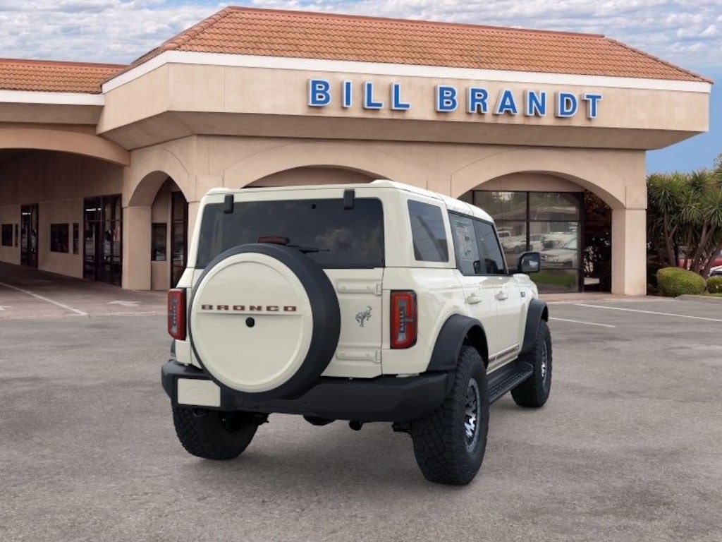 New 2026 Ford Bronco Outer Banks SUV