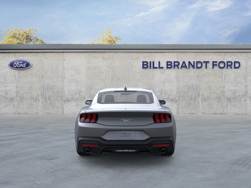 2025 Ford Mustang EcoBoost photo 4
