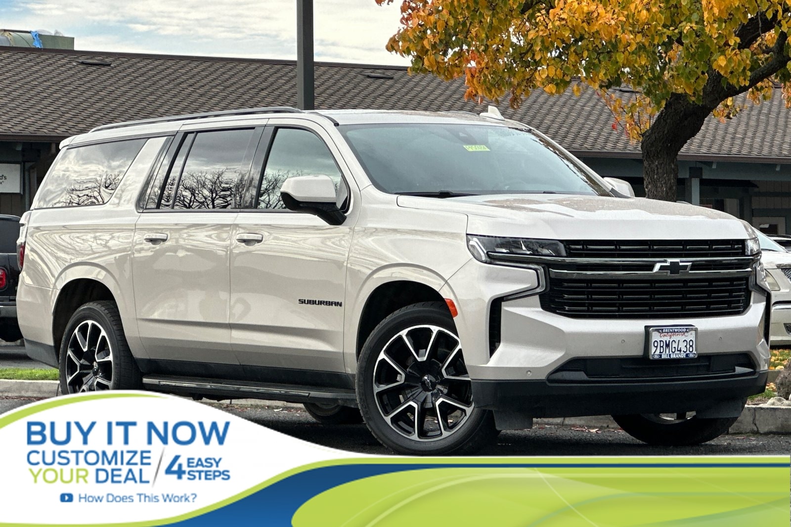 2022 Chevrolet Suburban RST's photo