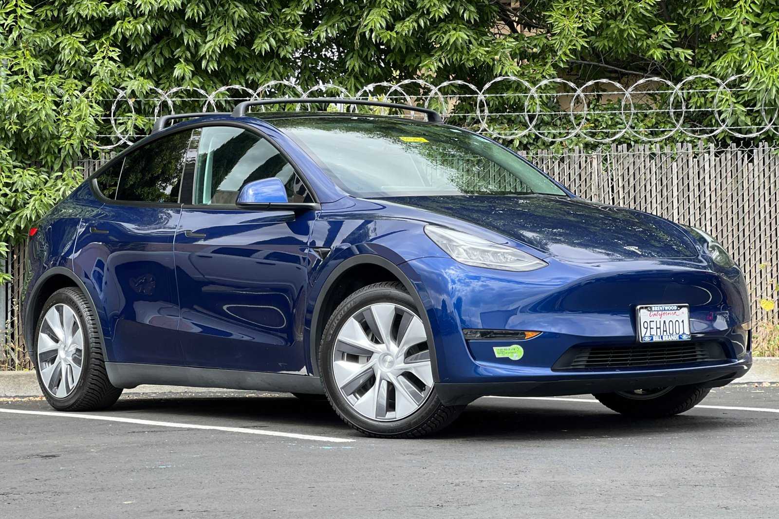 Used 2023 Tesla Model Y Long Range with VIN 7SAYGDEE1PA032767 for sale in Brentwood, CA