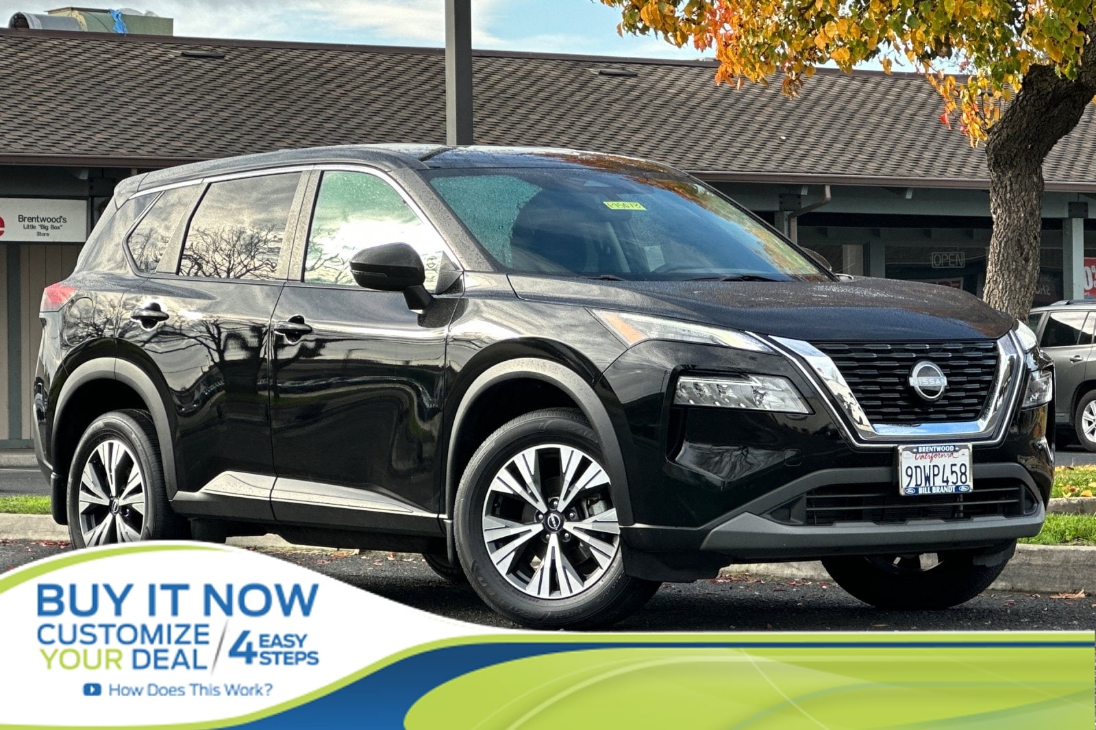 2022 Nissan Rogue SV's photo