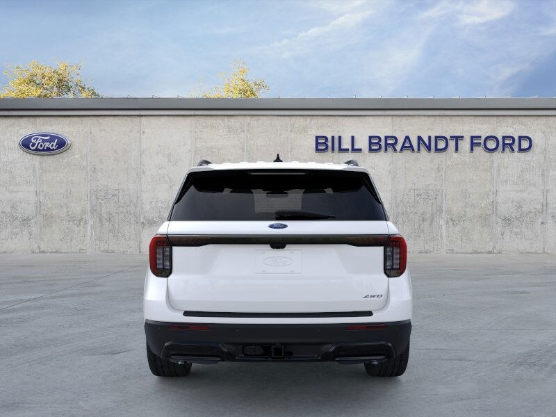 2025 Ford Explorer ST-Line photo 4