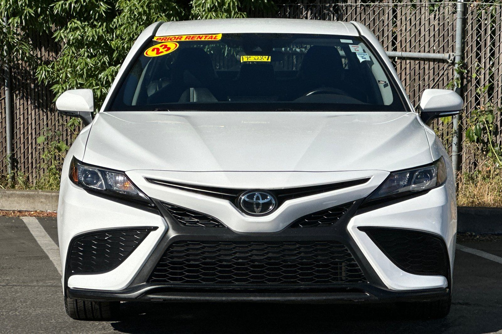 2023 Toyota Camry SE photo 4