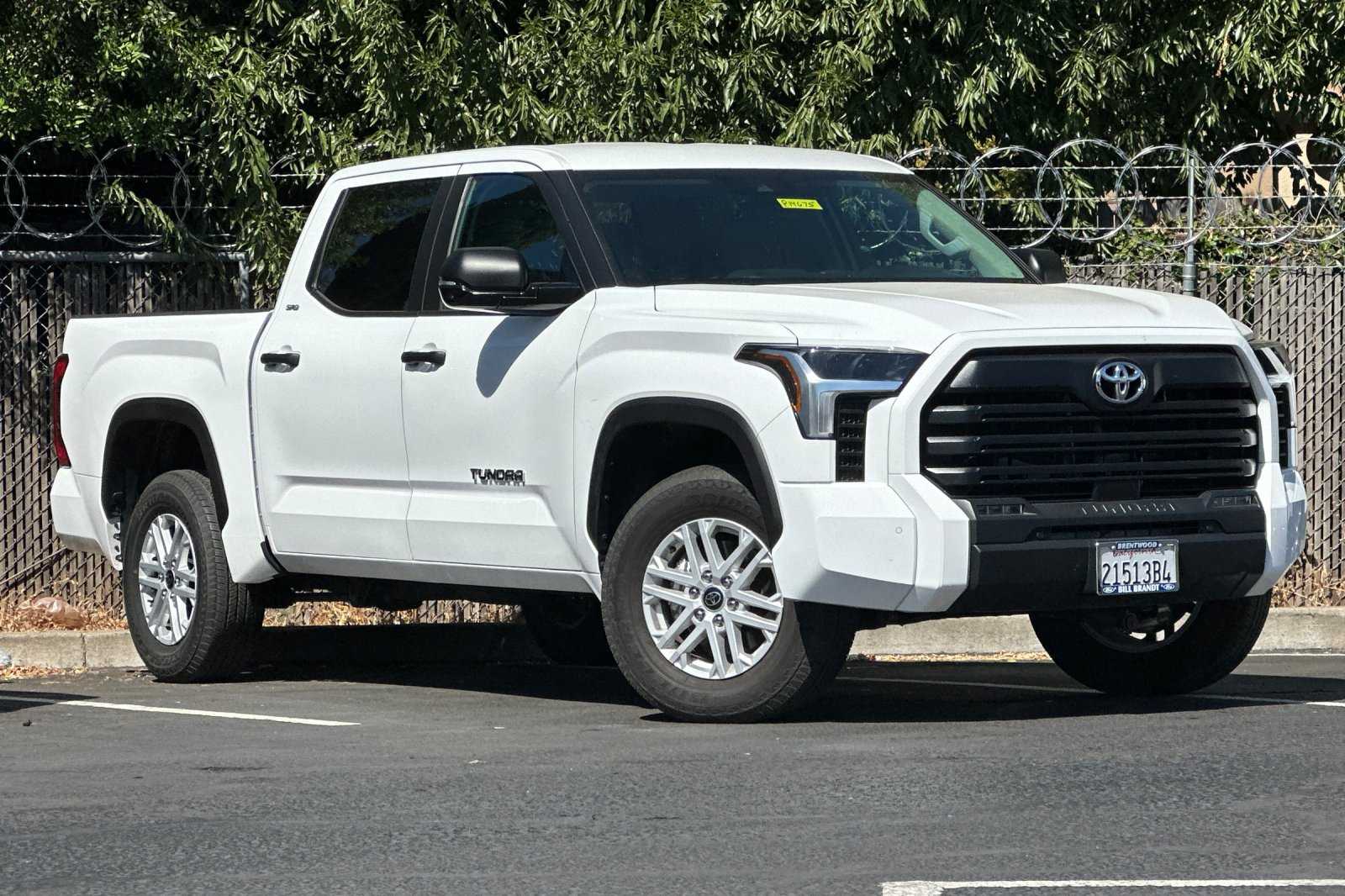 2024 Toyota Tundra SR5 photo 2
