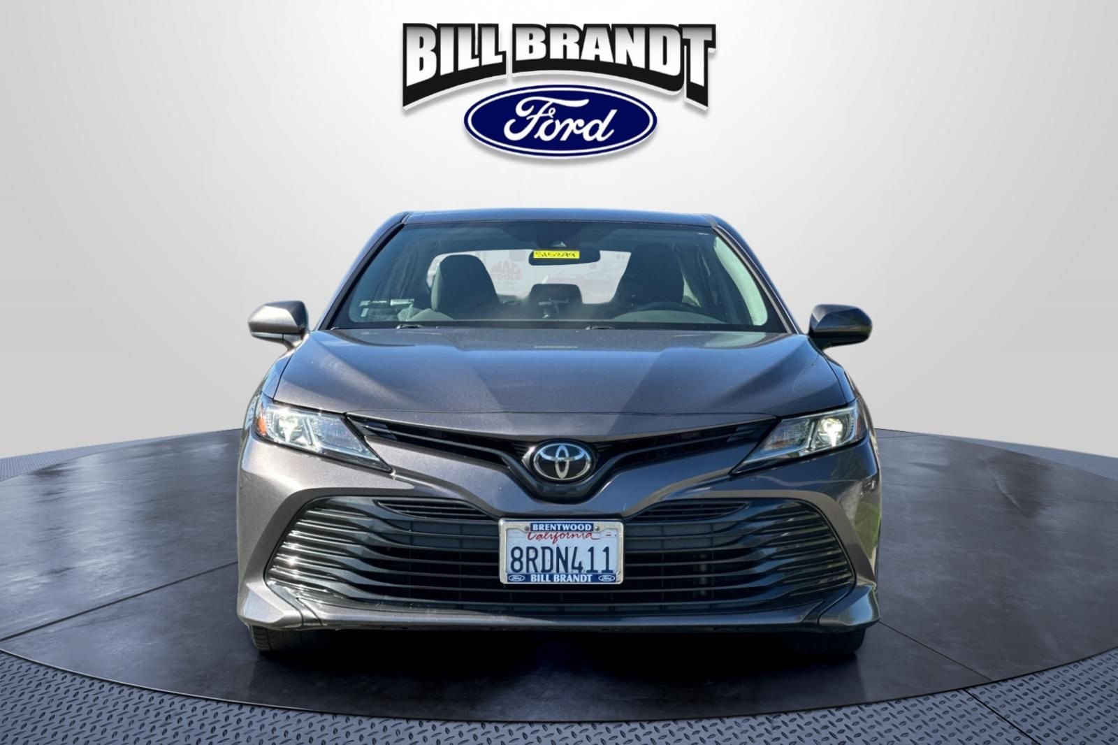 2020 Toyota Camry LE photo 3