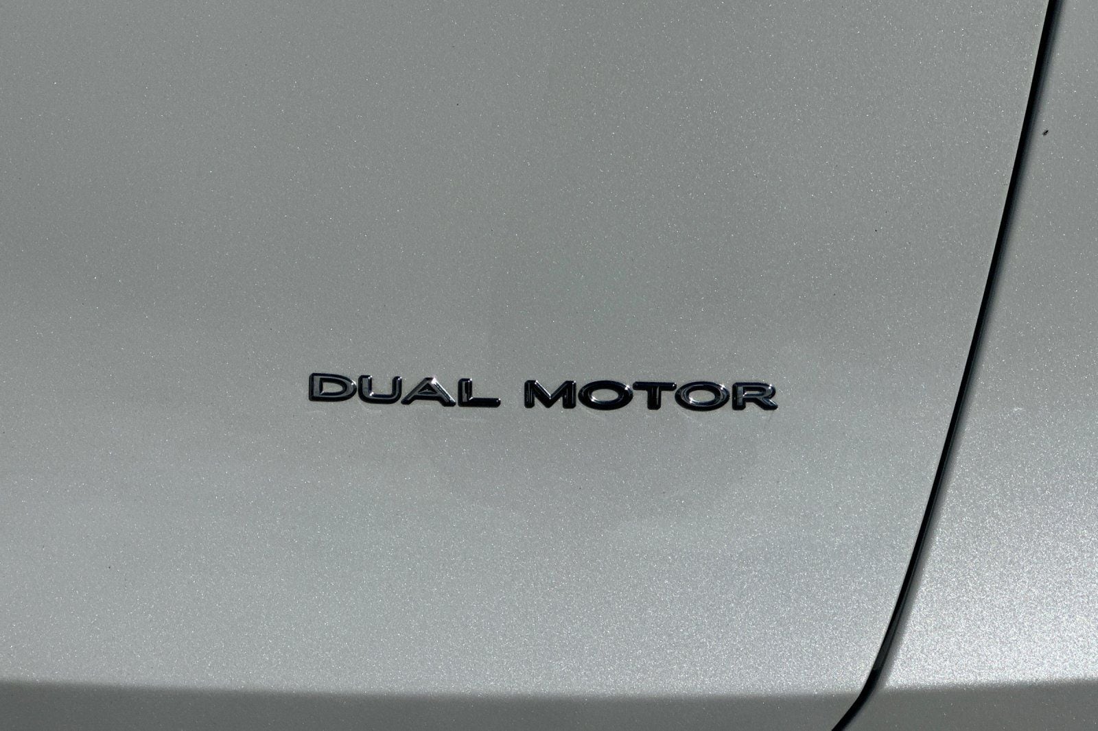 2022 Tesla Model Y Long Range photo 3