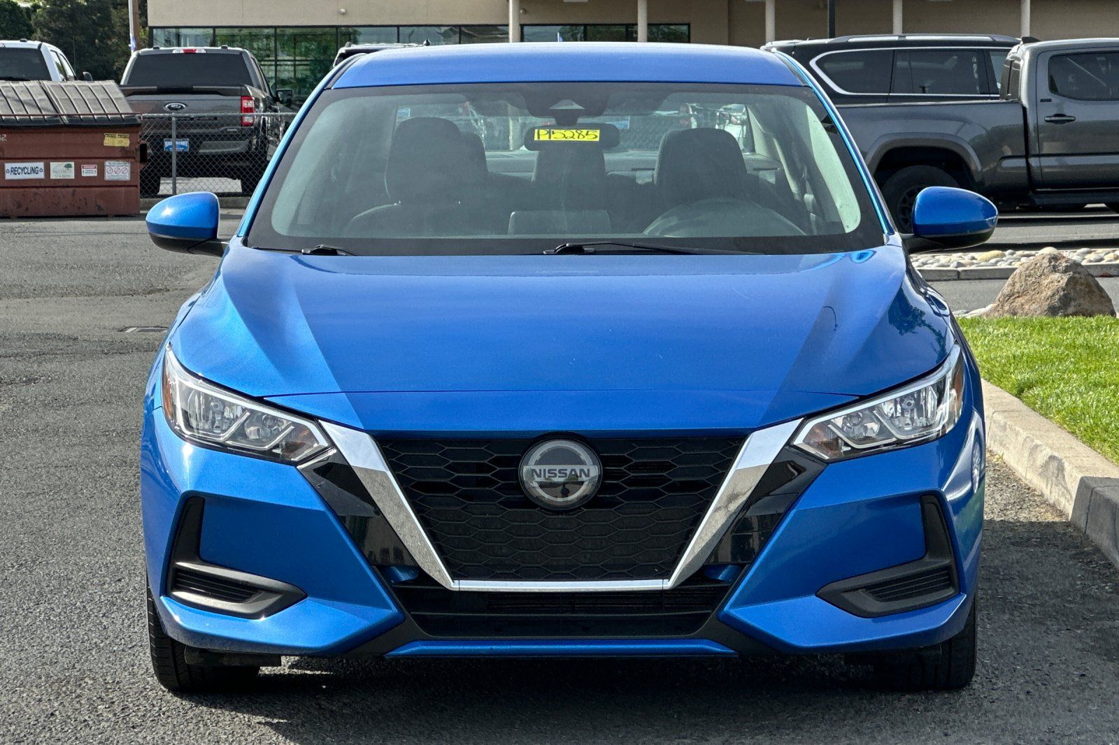 2023 Nissan Sentra SV photo 4