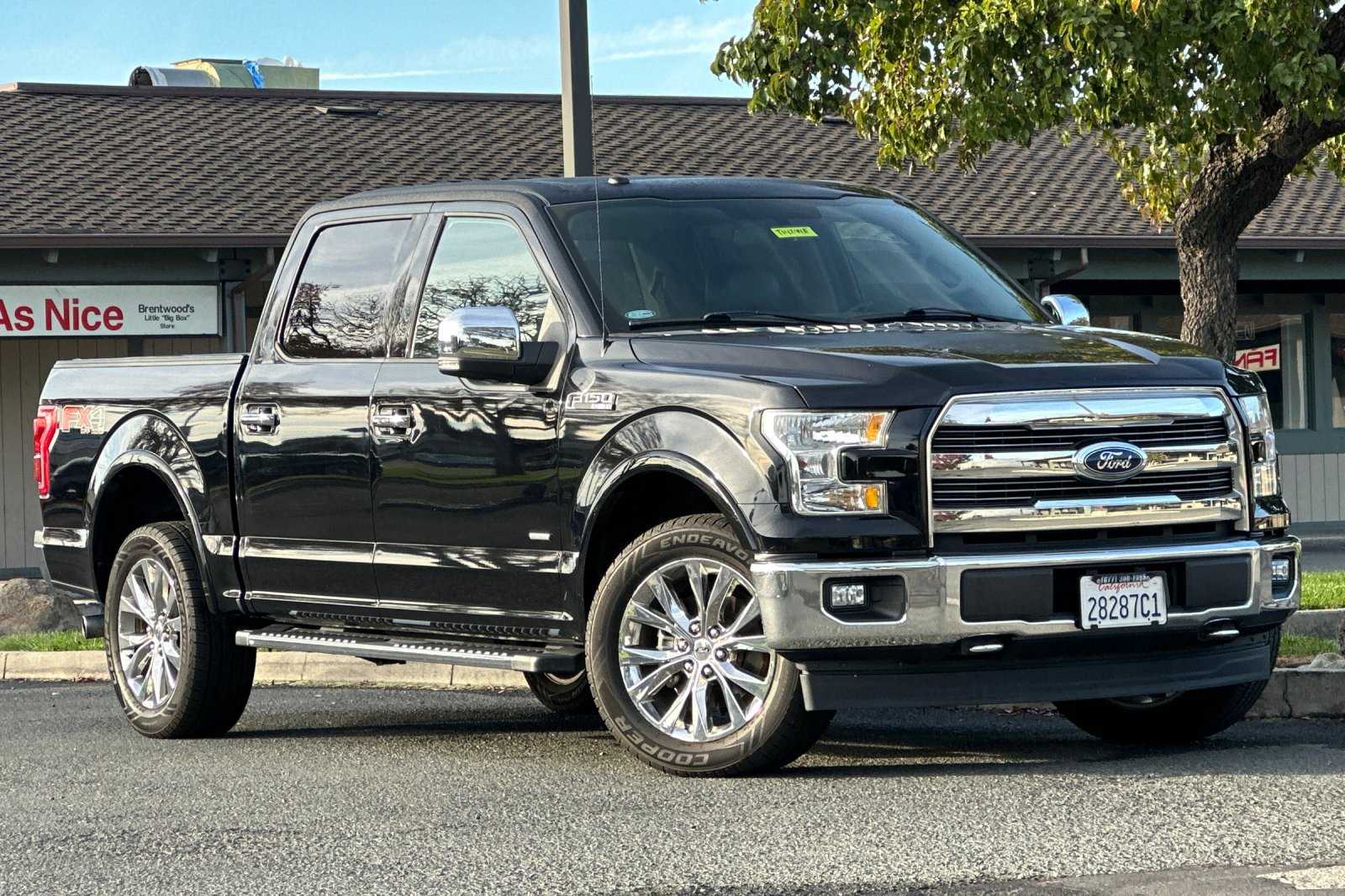 2017 Ford F-150 Lariat photo 2