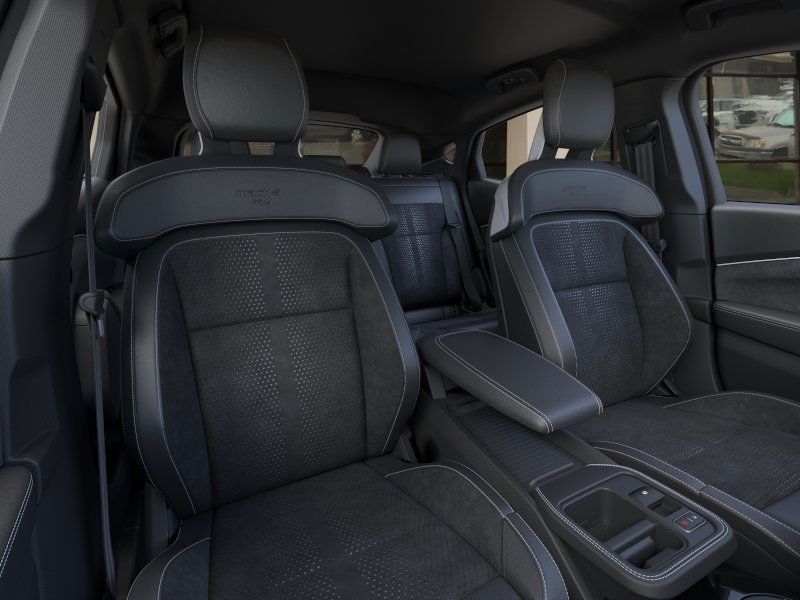 2025 Ford Mustang Mach-E GT - Photo 11