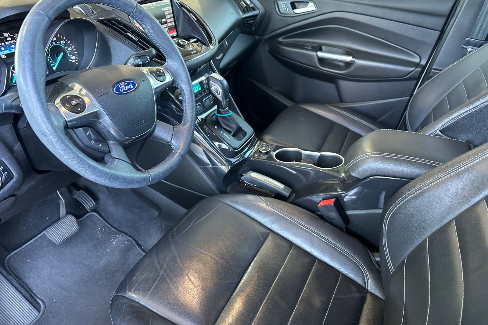 2015 Ford Escape Titanium photo 6