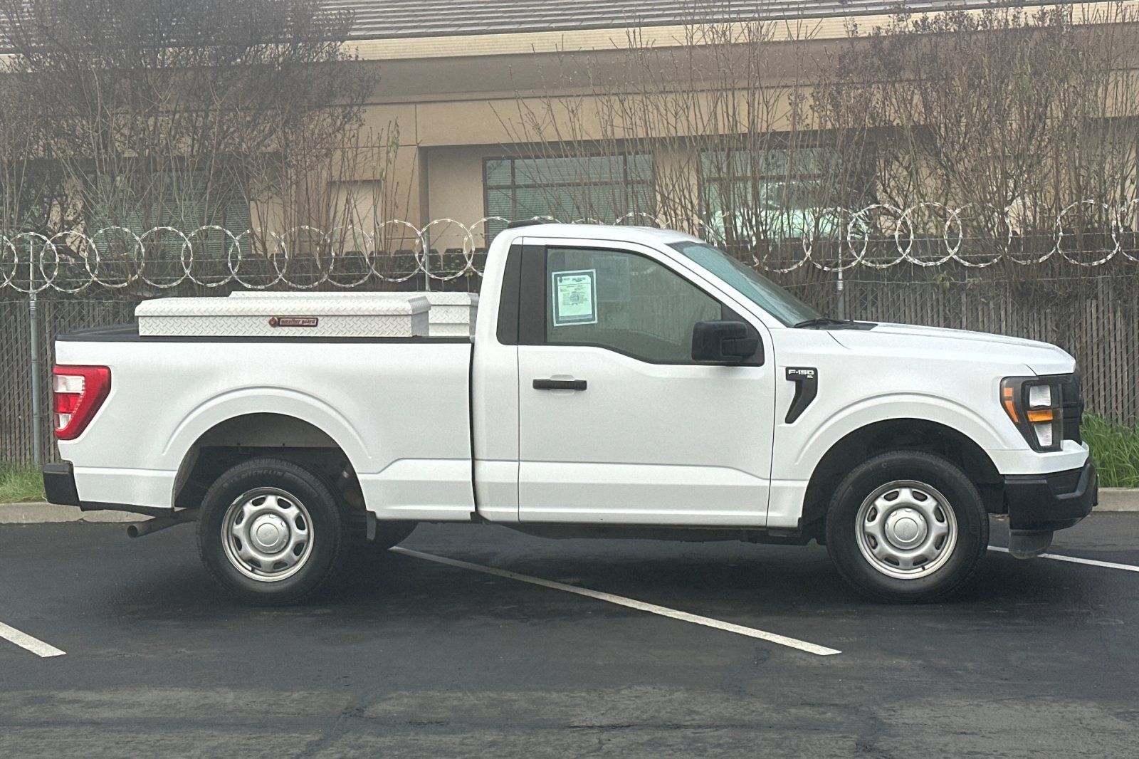 2023 Ford F-150 XL photo 5