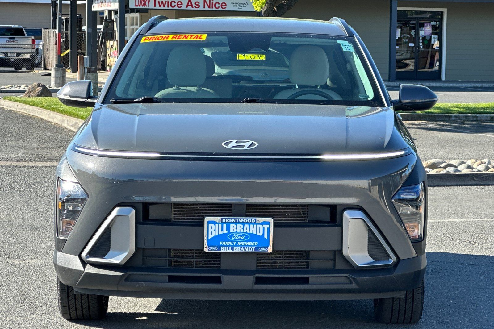 2025 Hyundai Kona SEL photo 4