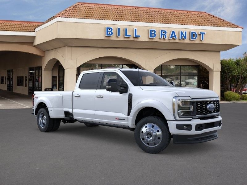 2026 Ford F-450 Platinum 4x4 Crew Cab 8' Box DRW's photo