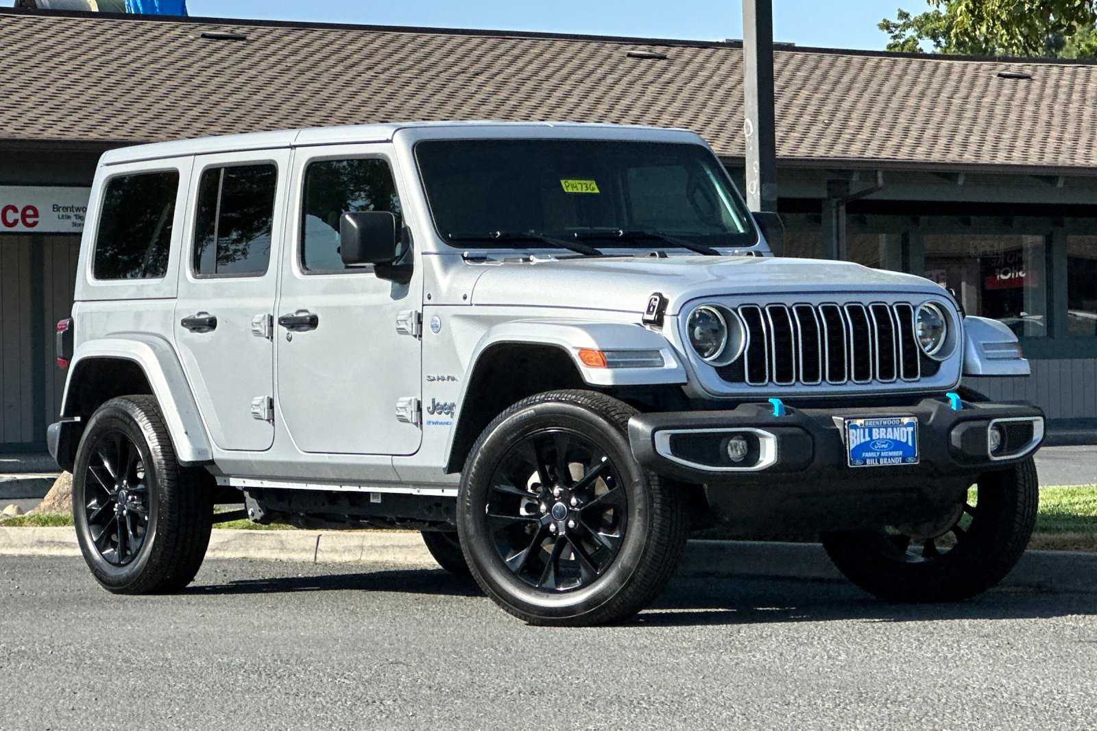 2024 Jeep Wrangler Sahara 4xe photo 2