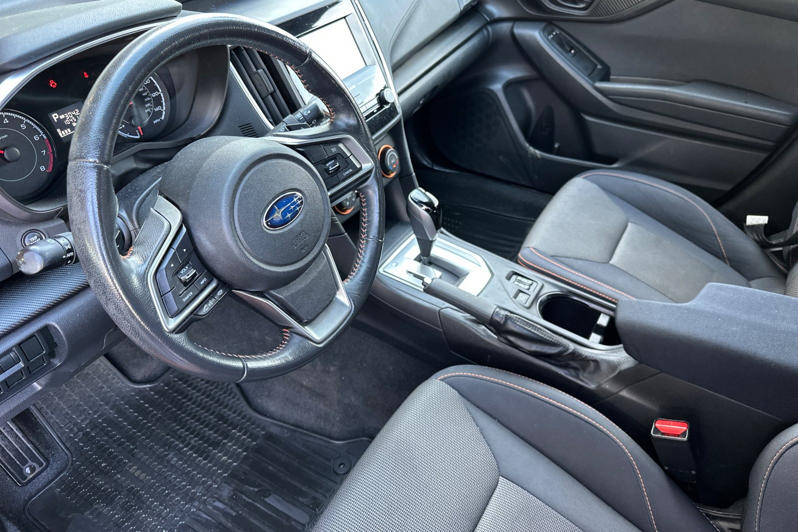 2018 Subaru Crosstrek 2.0i Premium photo 2