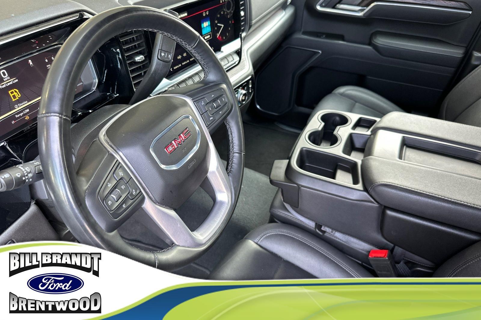 2025 GMC Sierra 1500 SLT photo 2