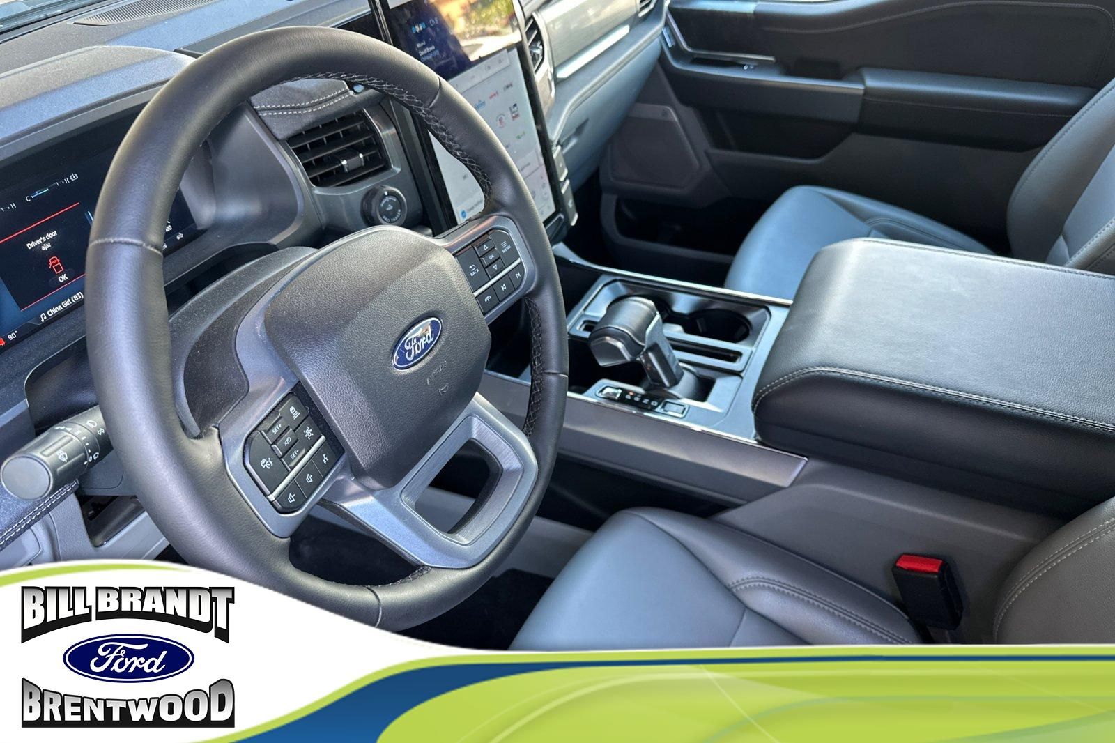 2025 Ford F-150 Lightning Flash photo 2