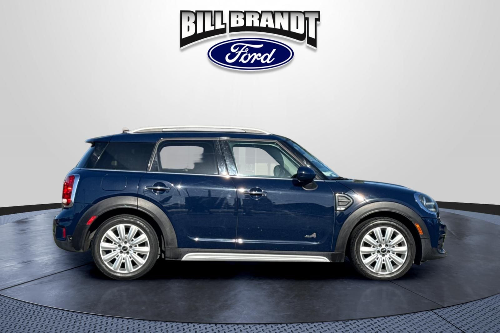Used 2018 MINI Countryman Base with VIN WMZYV5C32J3E03665 for sale in Brentwood, CA