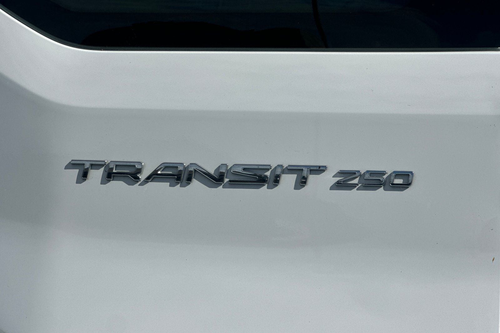 2024 Ford Transit-250 Base photo 3