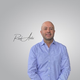 Staff member Raul Avila from ID_d77c24