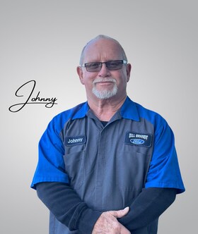 Staff member Johnny from 34b6d353bfba