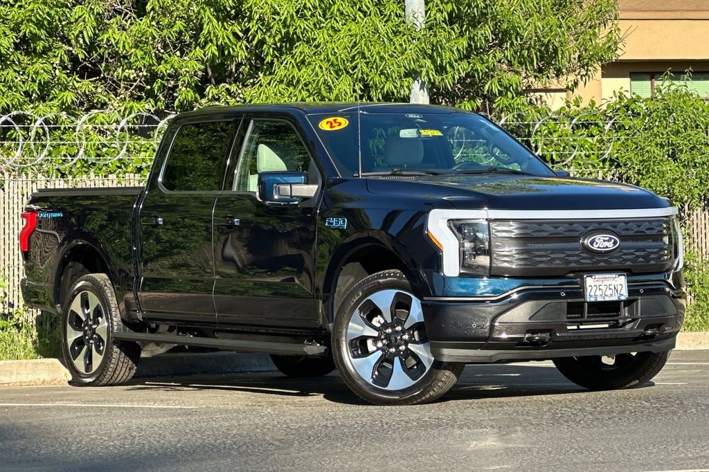 Used 2025 Ford F-150 Lightning Platinum with VIN 1FT6W7L70SWG05811 for sale in Brentwood, CA