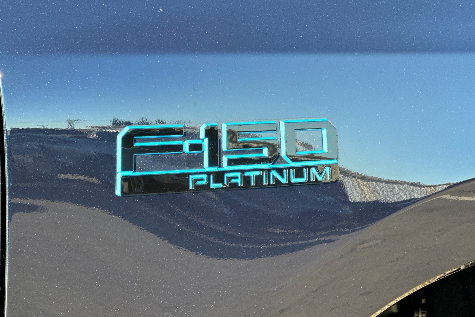 2025 Ford F-150 Lightning Platinum photo 3