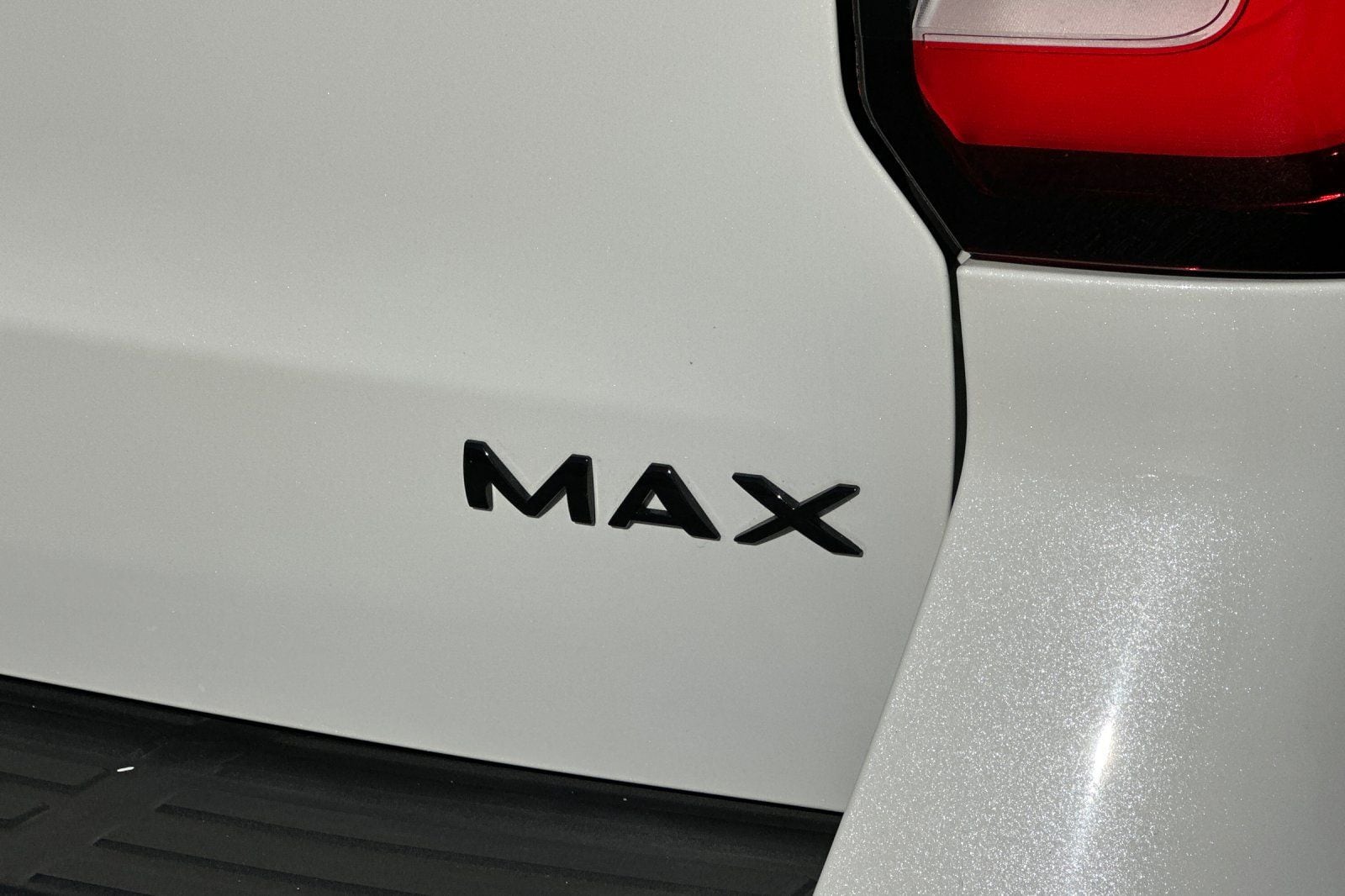 2023 Ford Expedition Max Limited photo 3