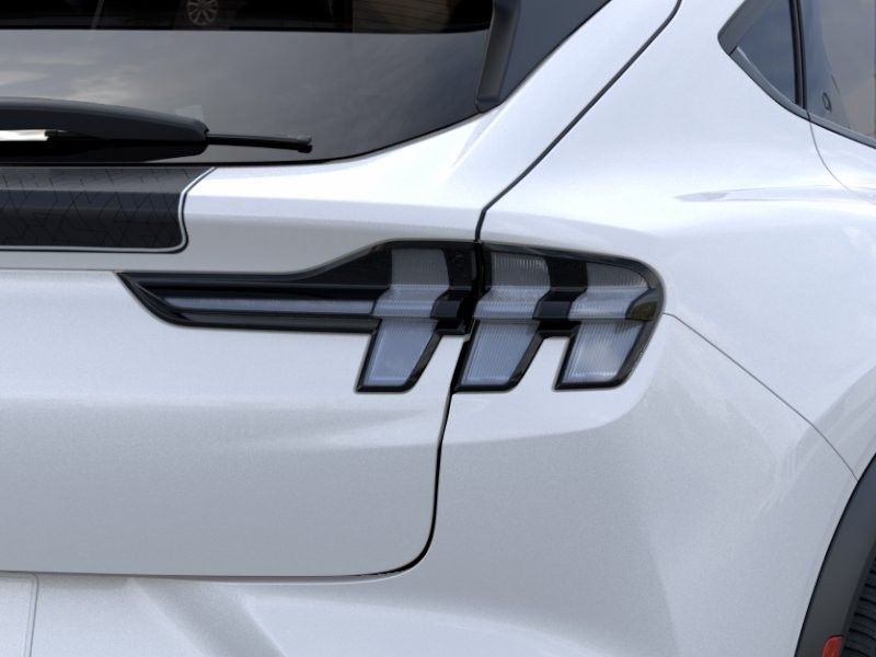 2025 Ford Mustang Mach-E GT - Photo 21