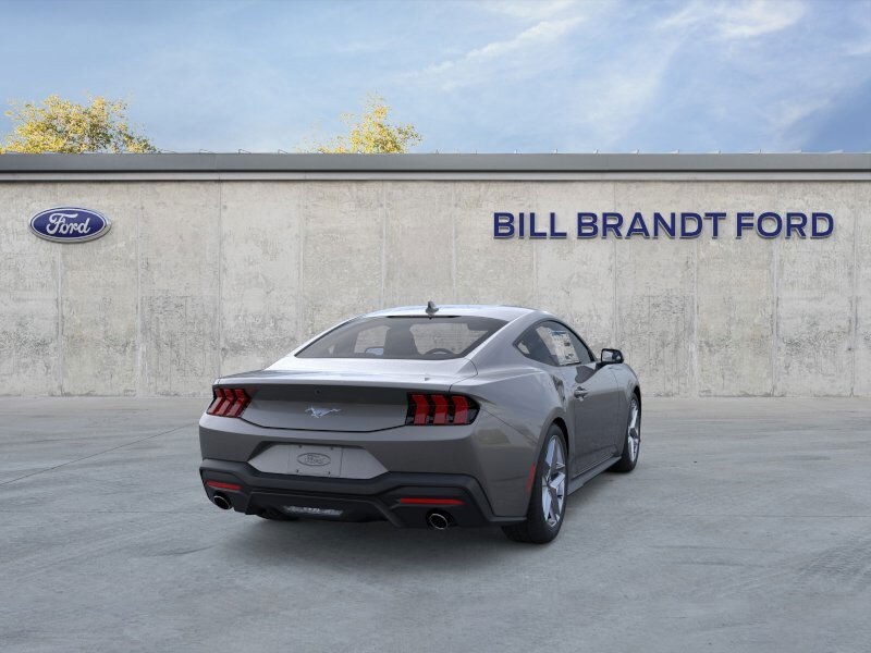 2025 Ford Mustang EcoBoost photo 3