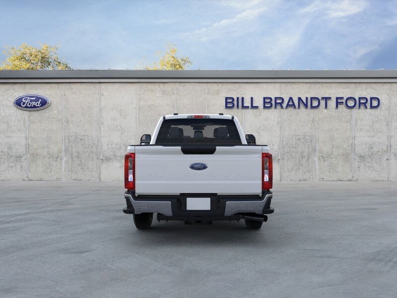 2025 Ford F-250 XL photo 4