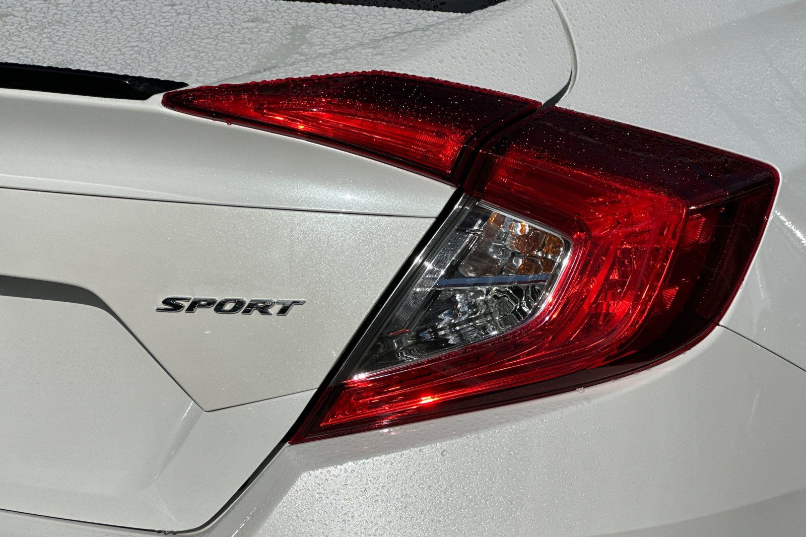 2019 Honda Civic Sport photo 3