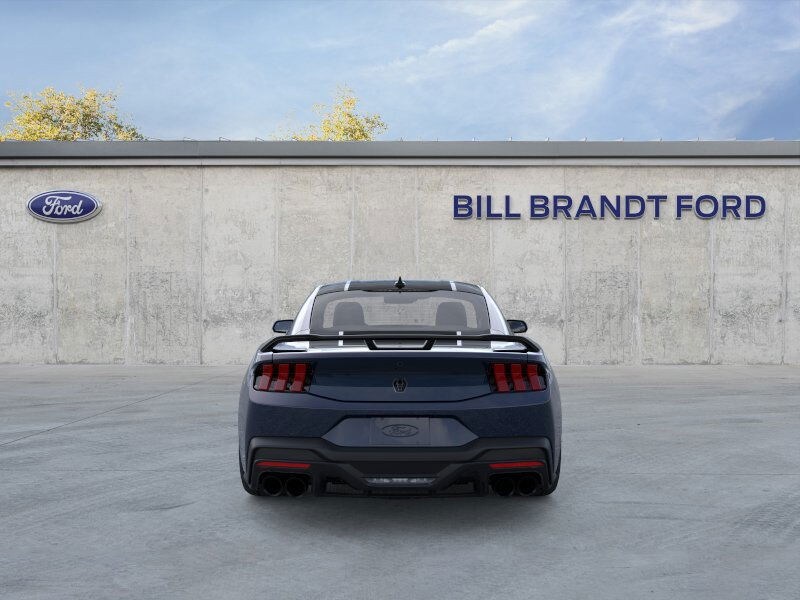 2025 Ford Mustang Dark Horse photo 4