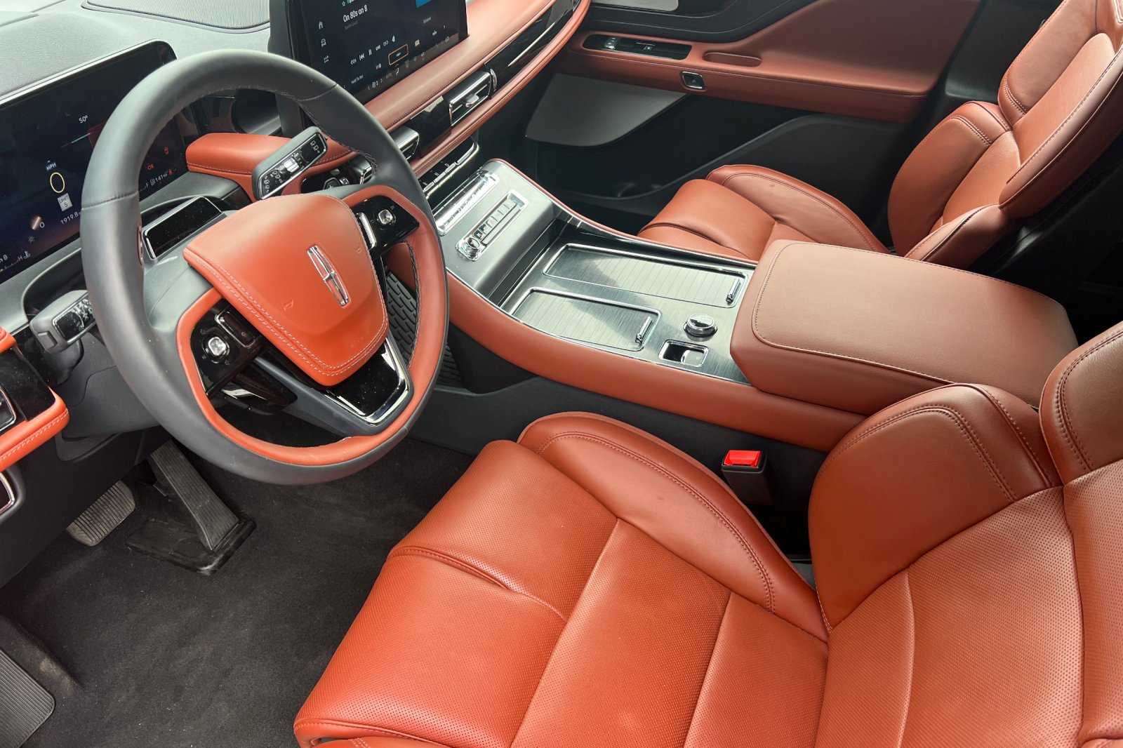 2025 Lincoln Aviator Reserve photo 4