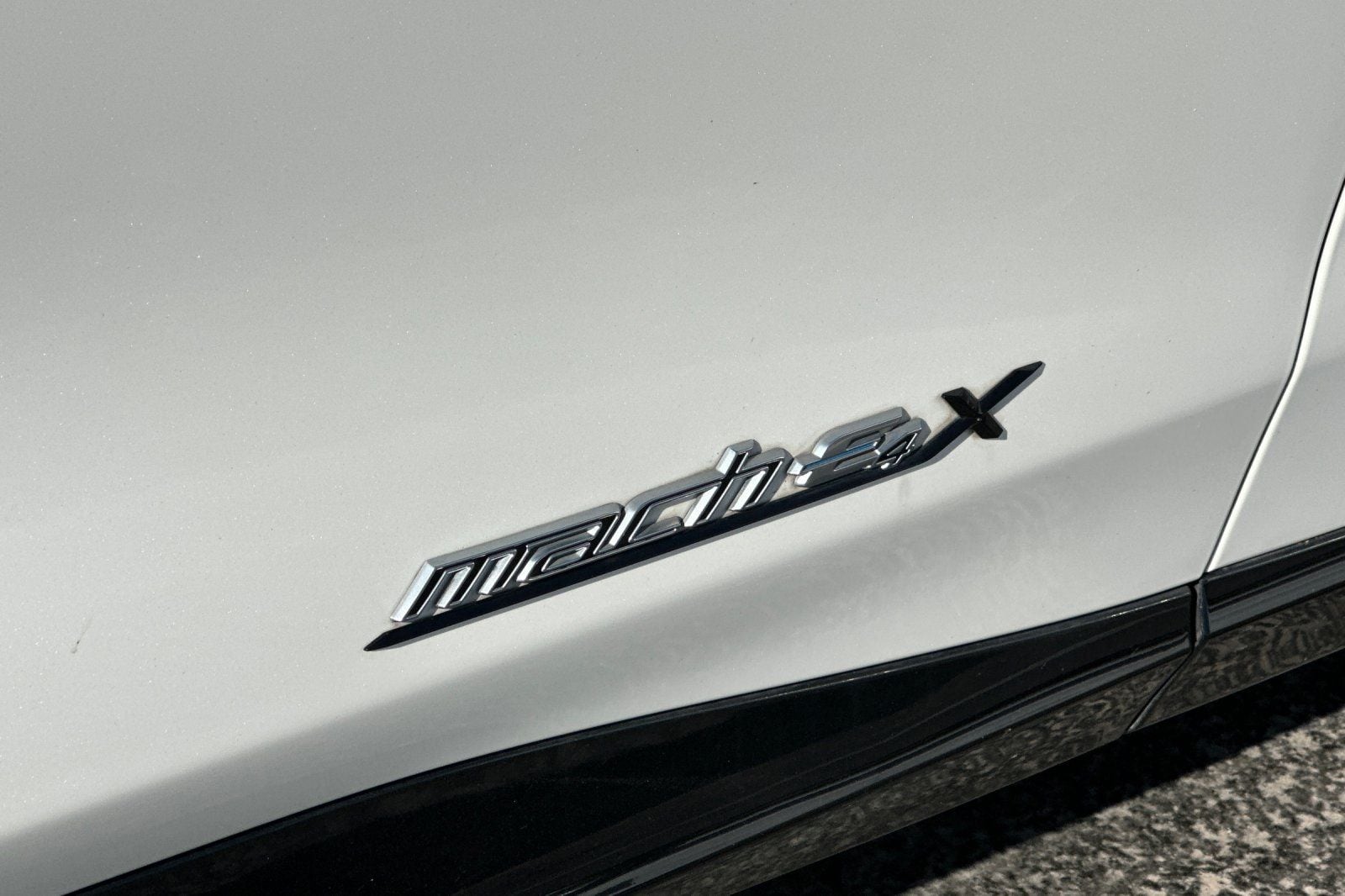 2021 Ford Mustang Mach-E Premium photo 3