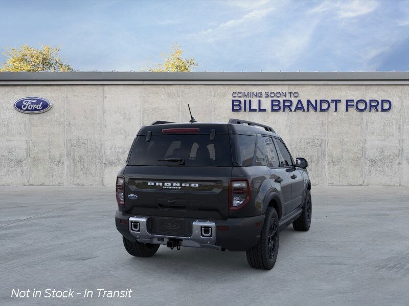 2025 Ford Bronco Sport Outer Banks photo 2